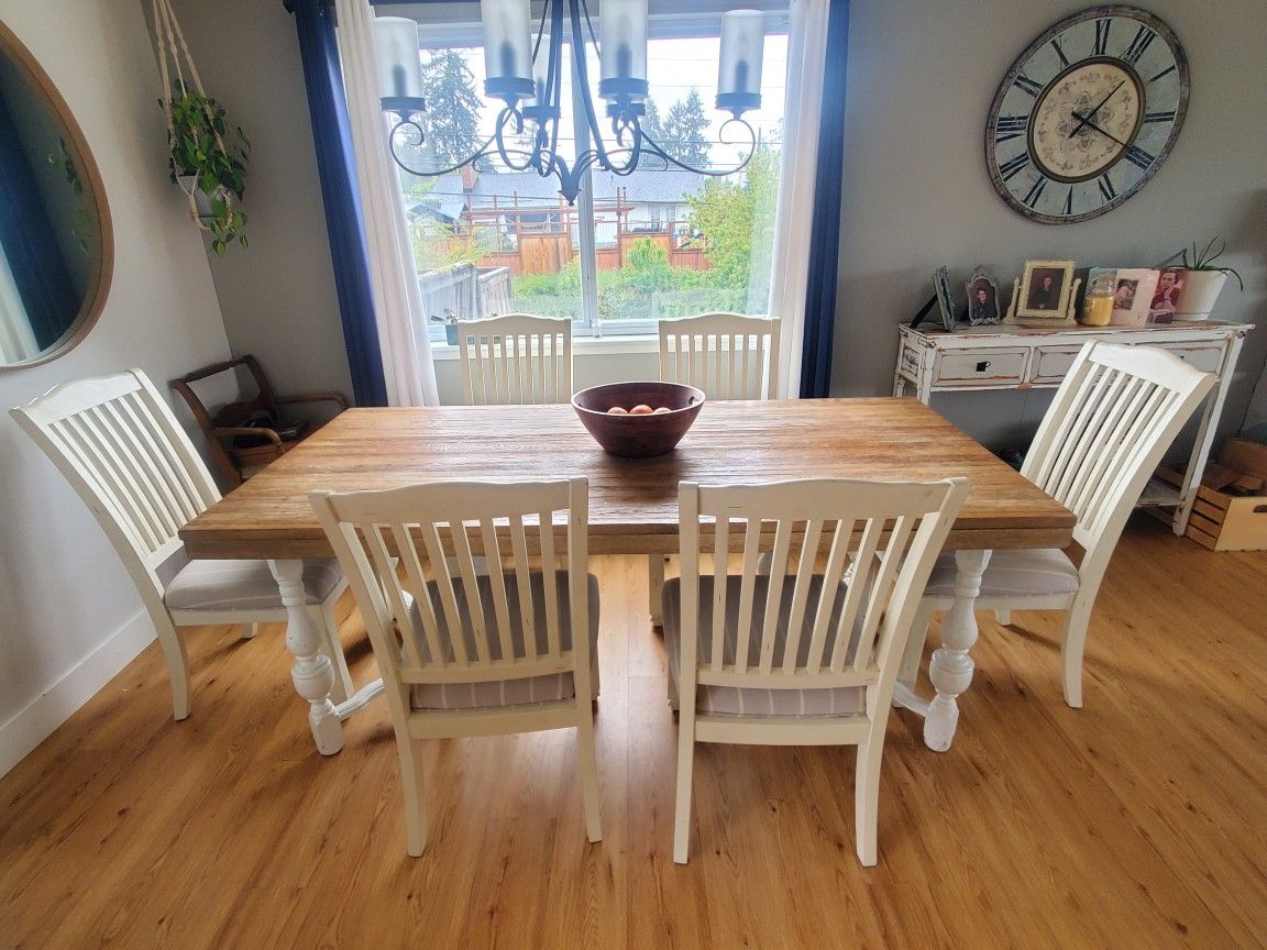 Farmhouse Dining Table 