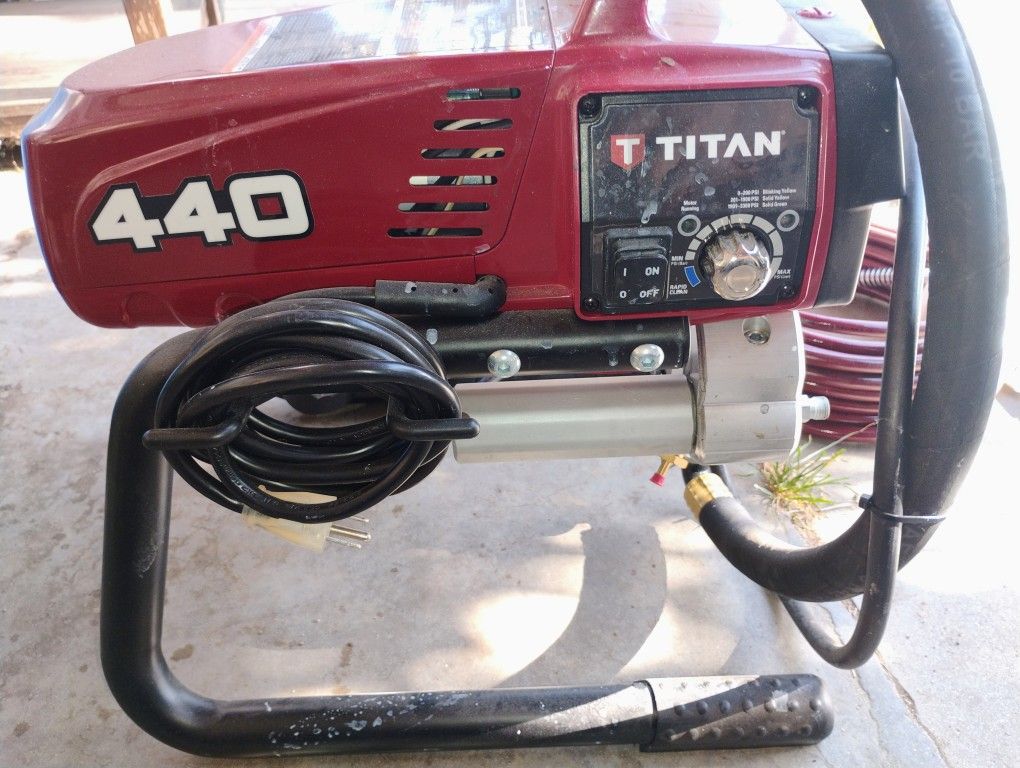 Titan Paint Machine