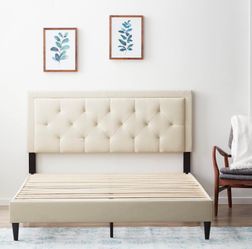 King Upholstered Platform Bed 