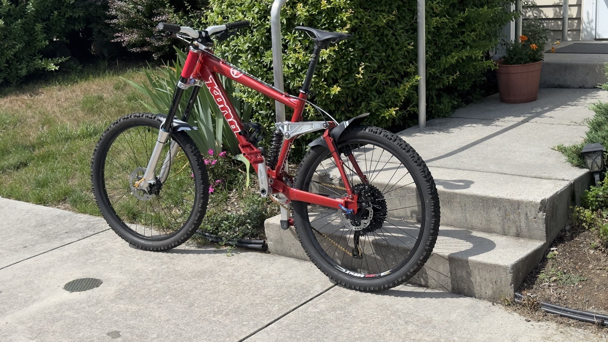 Kona Stinky Downhill Bicycle