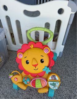 Baby push walker lion