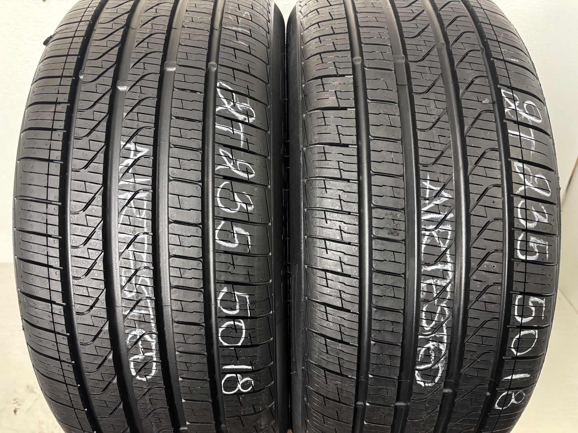 2 Tires 235 50 18 Pirelli Cinturato P7 All Season Plus II Like New No Repairs