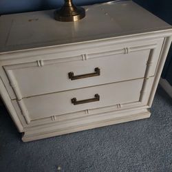 Dresser And Two Nghtsands