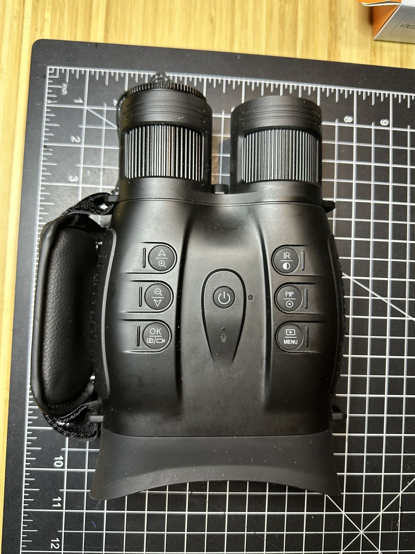 Oneleaf.ai Find NV200 – TRUE 4K Digital Day/Night Vision Binoculars (50mm Lens)