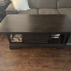 Coffee table/ Dinner Table