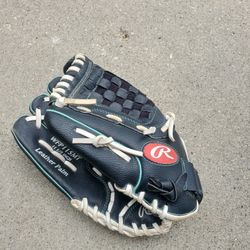 Youth Lefty Glove