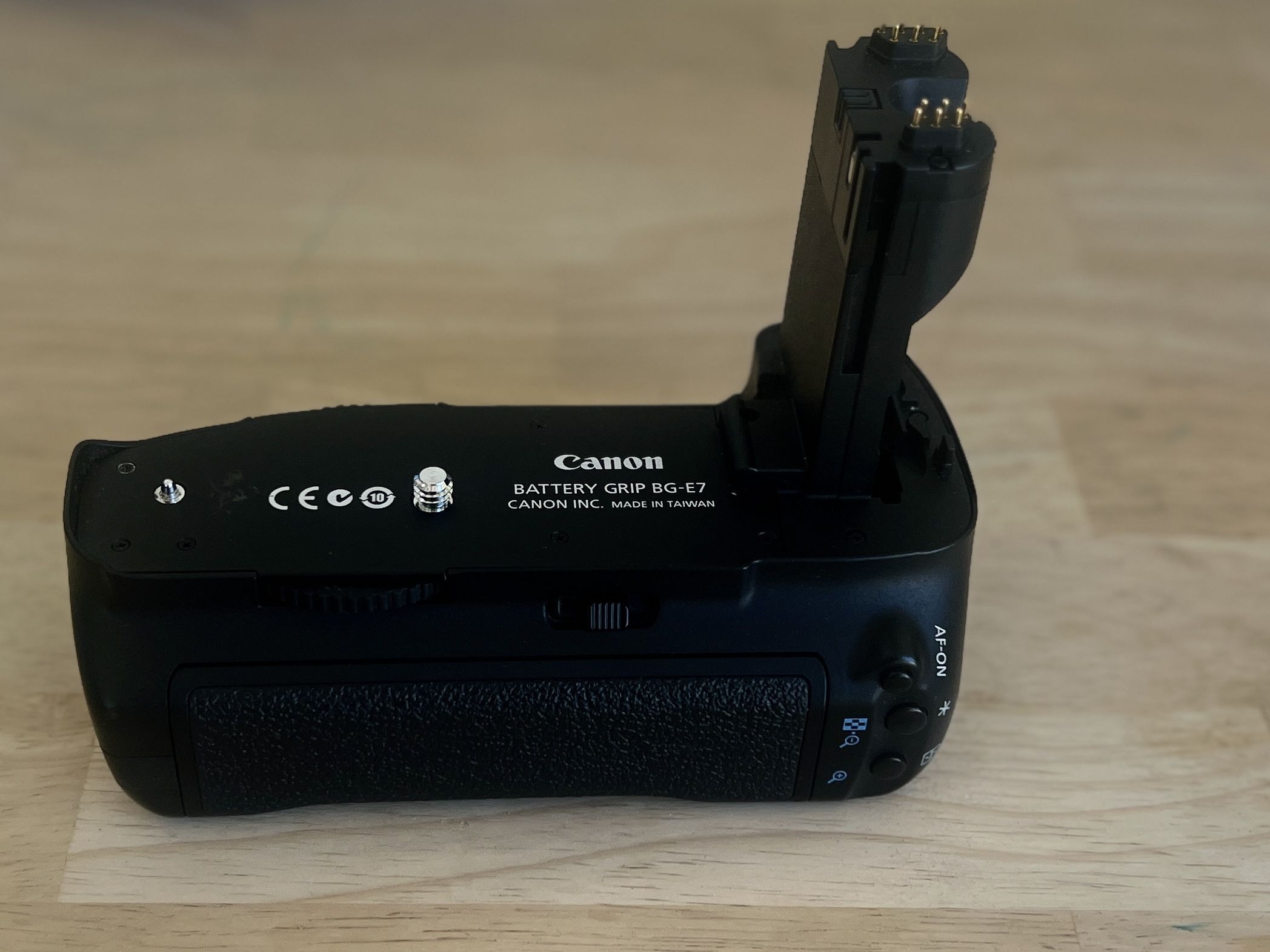 Canon Battery Grip BG-E7