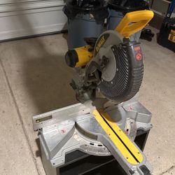 Dewalt 12” Duel Bevel Sliding Chop Saw