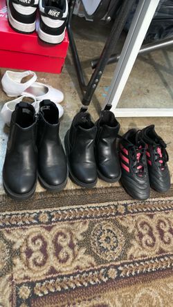 Girls shoes