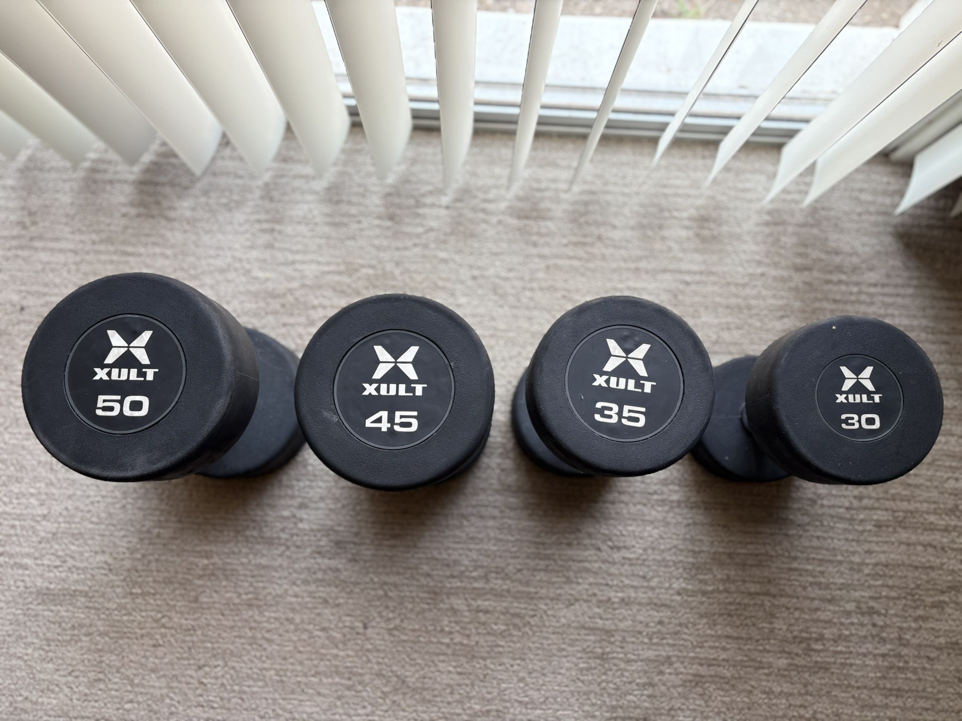 Dumbbells (Xult)