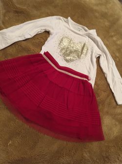 VGUC 3T Red & Gold Christmas Skit & Shirt Outfit