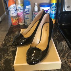 Michael Kors Closed Toe