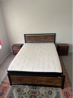 Queen bedframe with mattress
