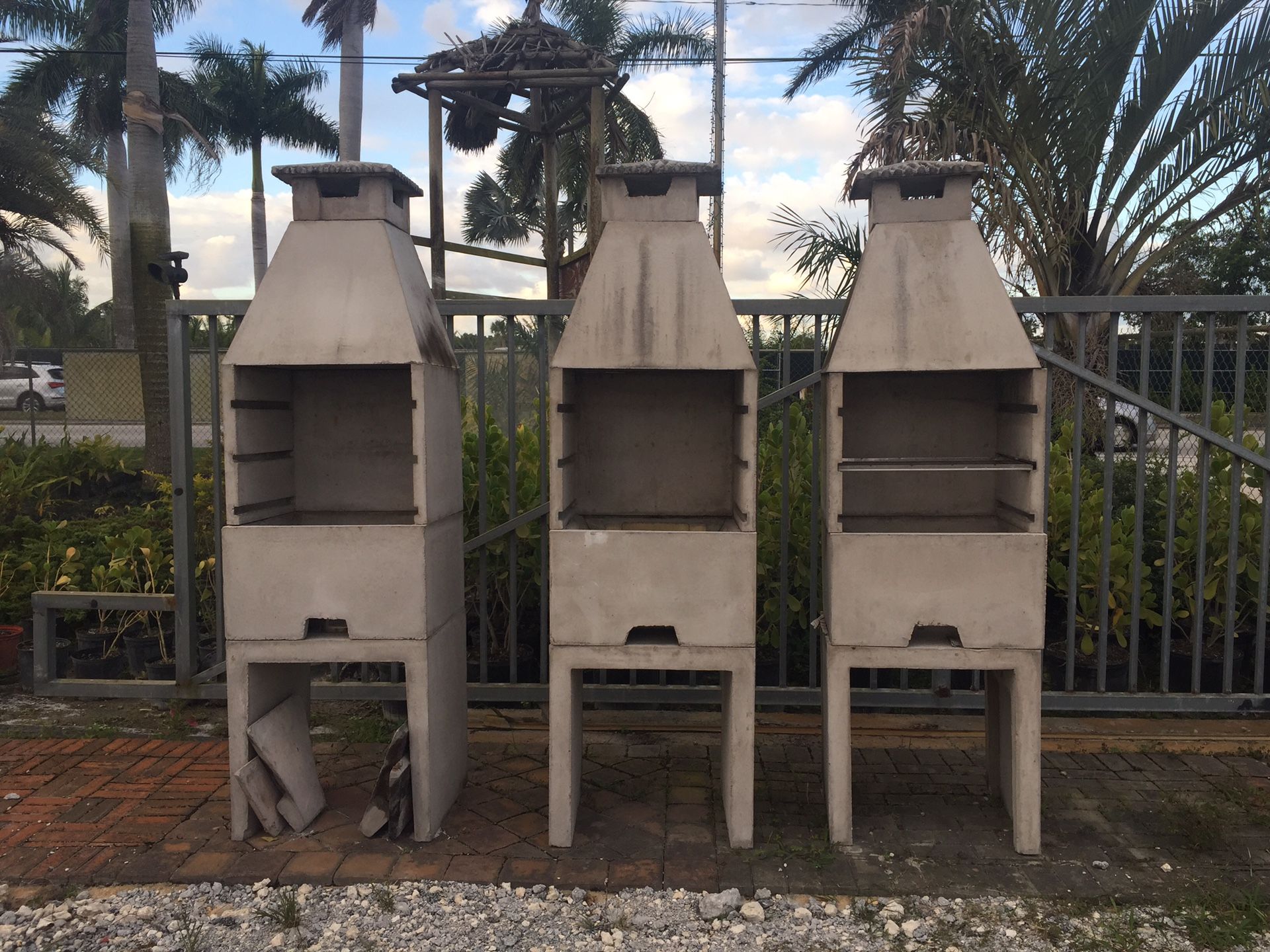 Churrasqueira Concreto Brasil Brazilian BBQ Grill Concrete Parrilla Brasileña Concreto