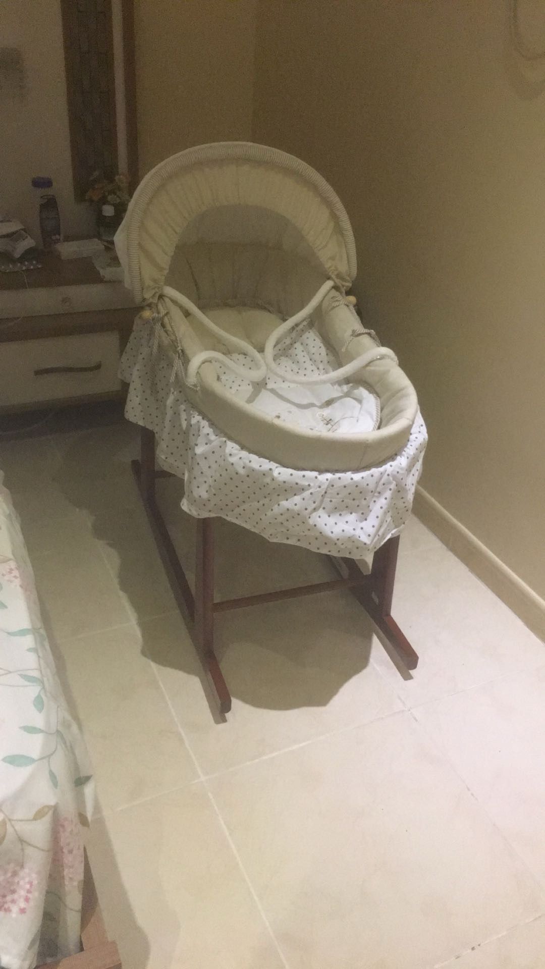 Modern Rocking Bassinet Stand Baby Bed Without Basket