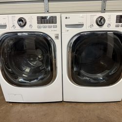 BEAUTIFUL LG  WASHER AND ELECTRIC DRYER SET IN EXCELLENT CONDITIONS LIKE NEW  