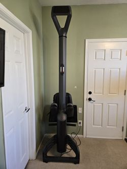 Pre-2023 Peloton Row Very Good Condition with Wall Anchor and Accessories - Indio, CA