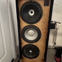 3 10 inch subs in a box