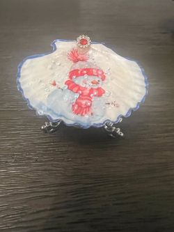 Hand-Painted Snowman Scallop Shell trinket box on a stand