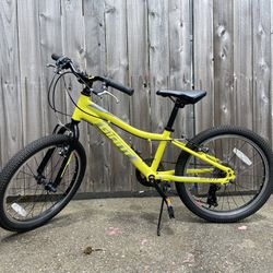 Giant XTC Jr. 20” Kids Bike