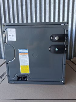 New 1.5 Ton Goodman 17.5" Vertical Cased Coil, CAPTA1818B4