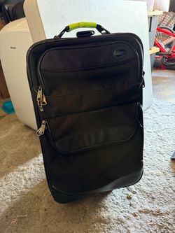 American Tourister Black Rolling Carry-On Luggage