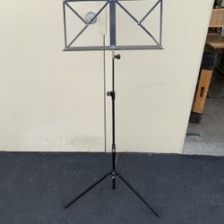 K&M Ruka Music Stand Black