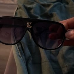 Louis Vuitton Sunglasses 