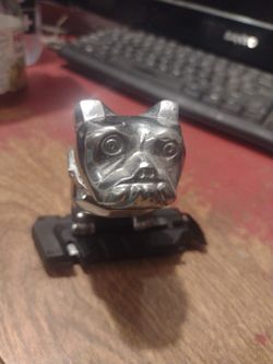 MACK,BULL DOG.. TRUCKING 