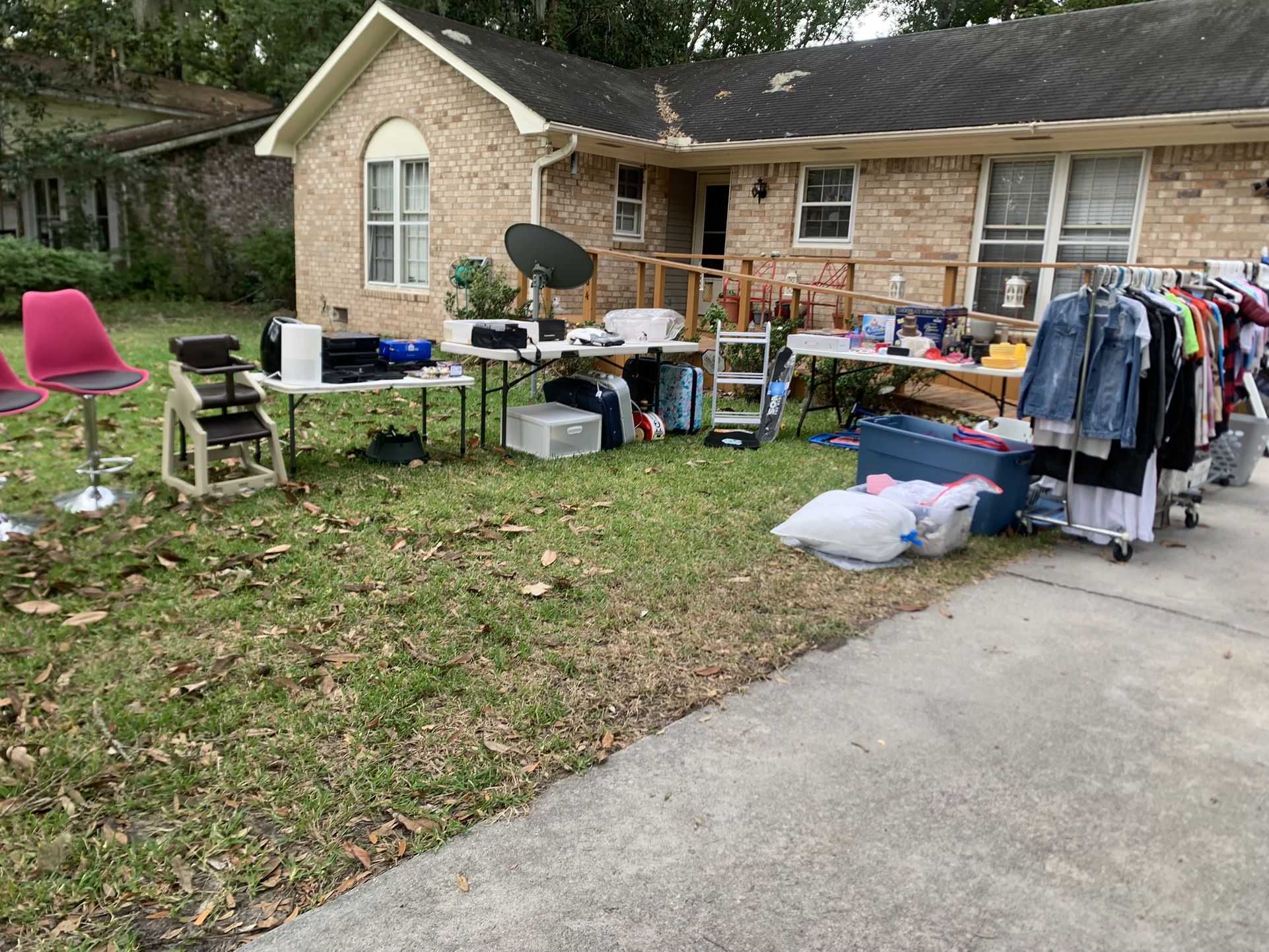 Yard Sale 