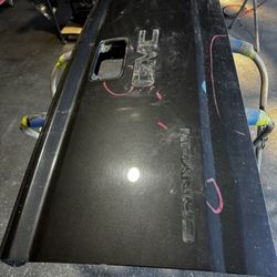 2020 GMC Canyon Tailgate