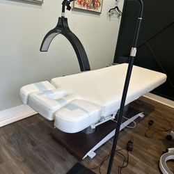 Massage Table 