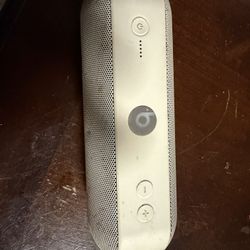 Beats Pill Speaker 