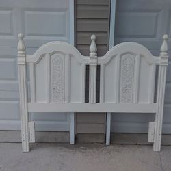 Gorgeous Oak Queen/Full Headboard