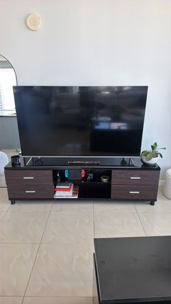 TV Stand – Great Condition