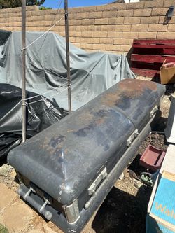 Real Coffin life-size Spirit Halloween Lowes, Home Depot, 7 feet long Halloween Decorations Prop