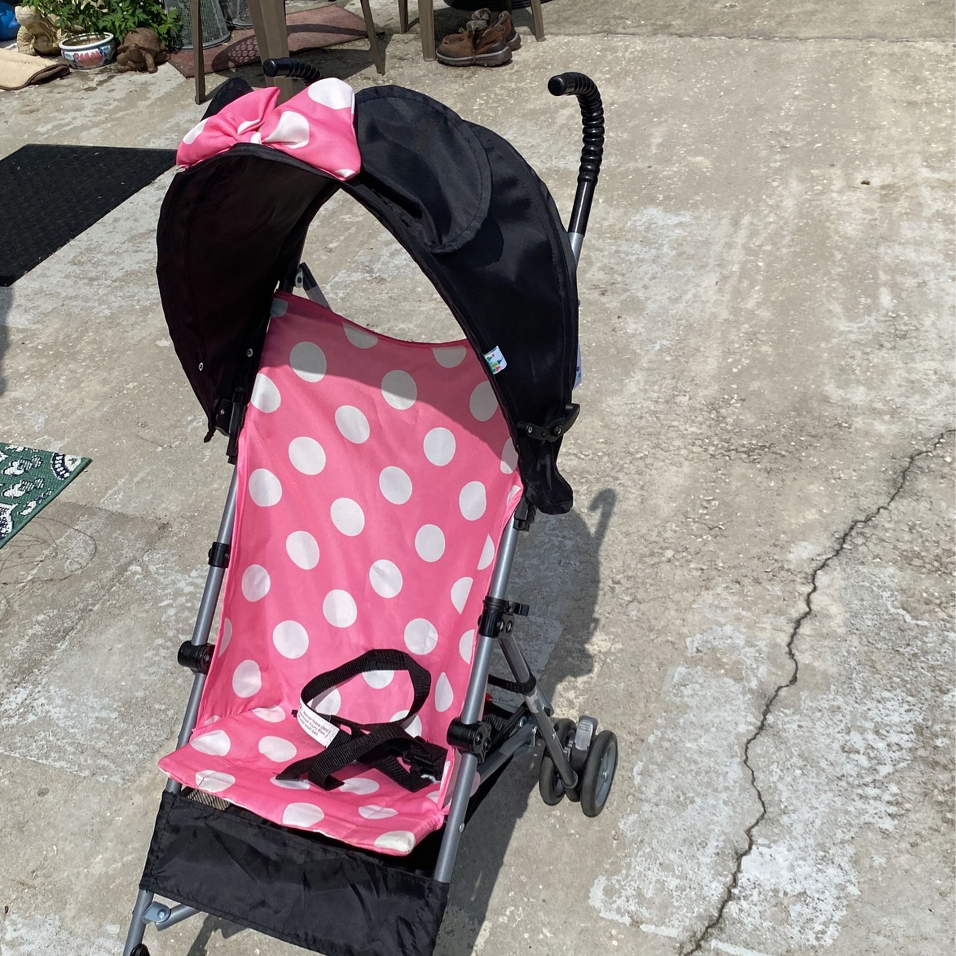 Minnie mouse stroller Excellent Condition 