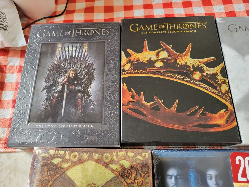 Game of thrones
Season 1, 2, 3, 4
DVD BOX SETS
$45 for all 4