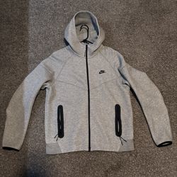 Gray Nike Sportswear Tech Fleece Windrunner