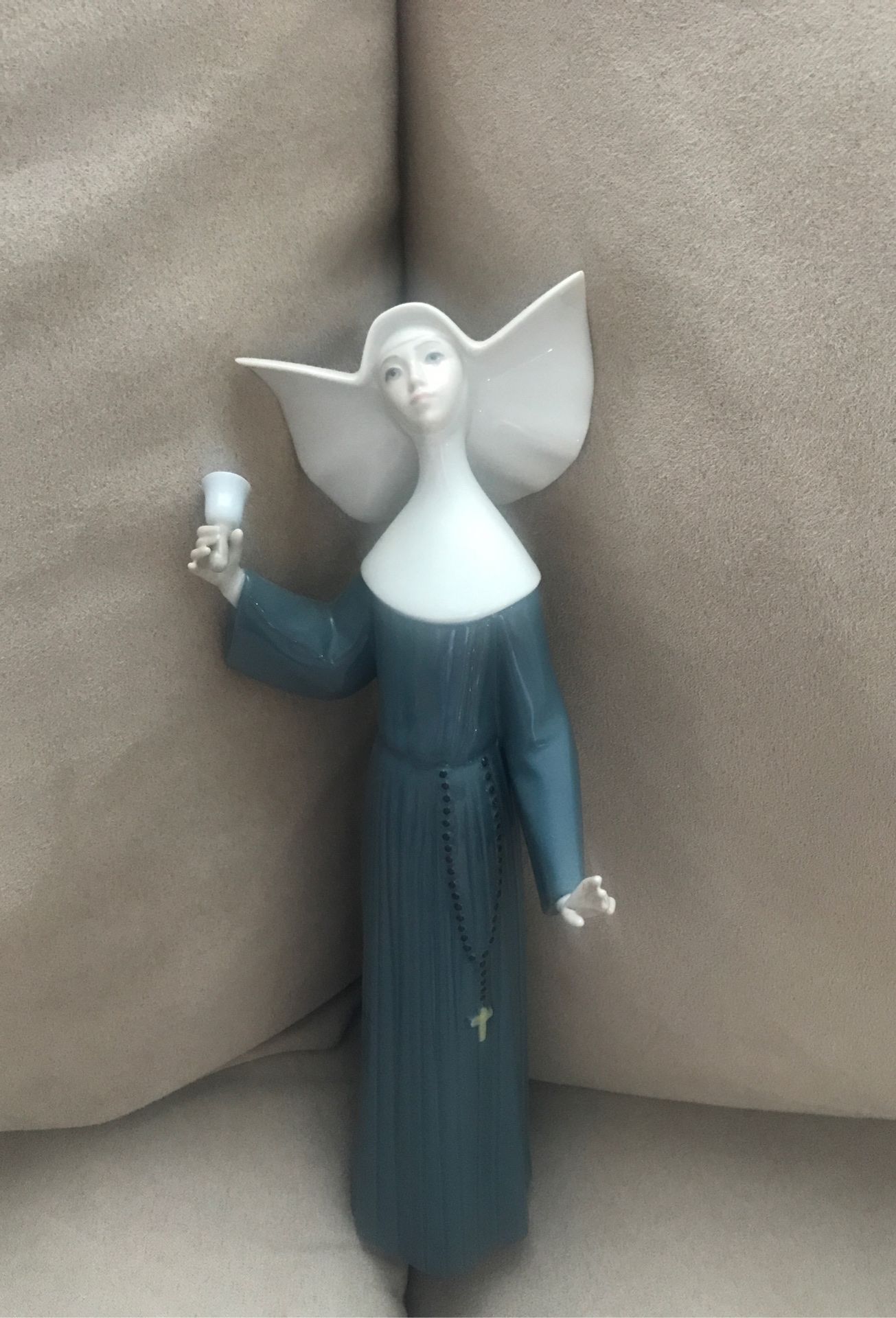 Lladro Call to Prayer figurine