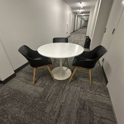 IKEA Round Table With Chairs