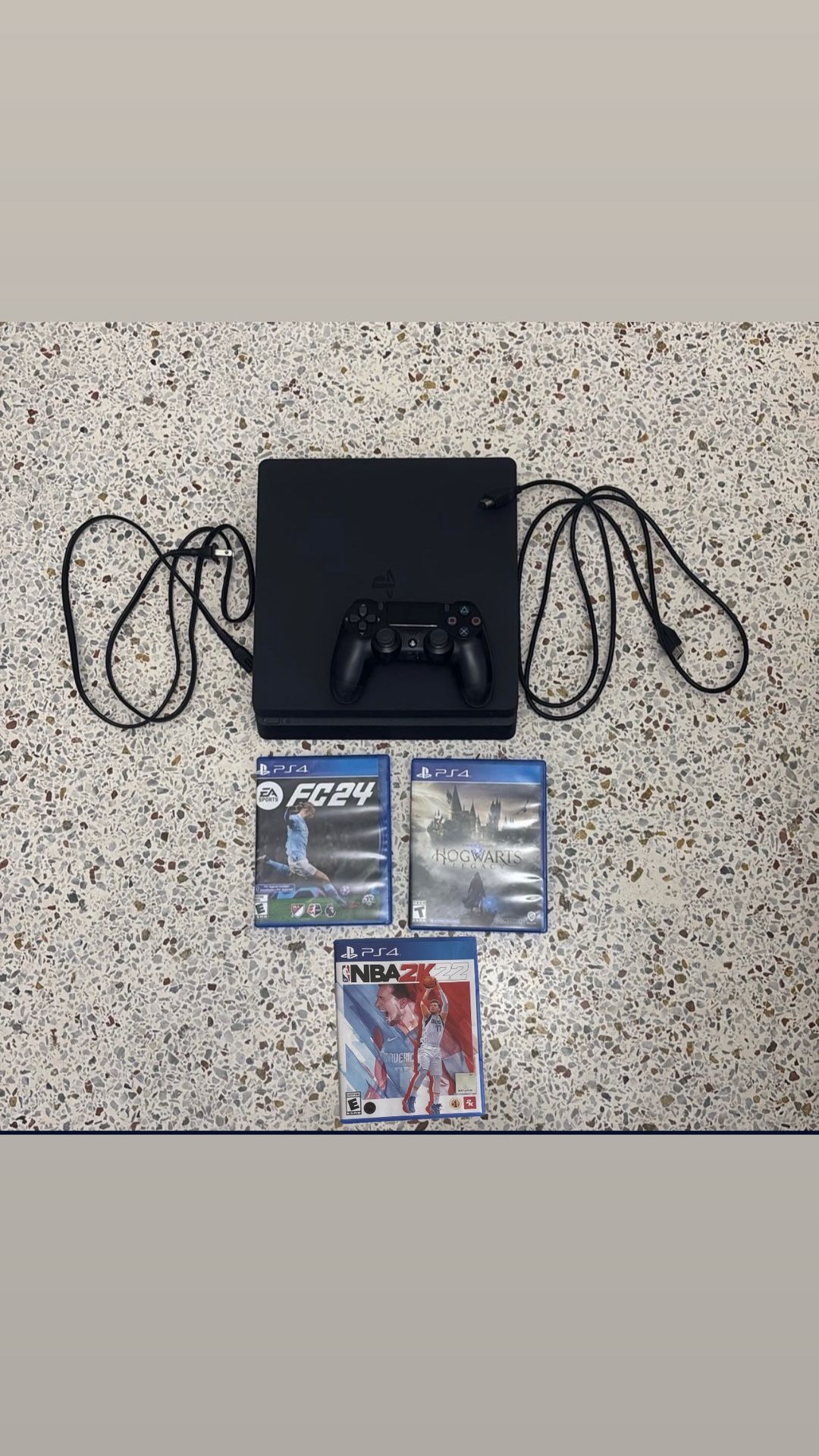 PS4 Slim + FC24 + Hogwarts Legacy + NBA 2K22 | Todo en excelente estado