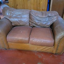 FREE COUCH