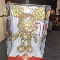 2020 Year of the Mouse Golden Mickey Mouse NIB