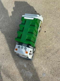 Garbage truck