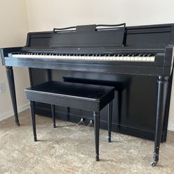 (1961) Wurlitzer Spinet Piano 