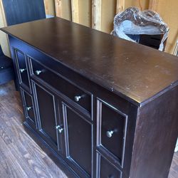 Tv lift cabinet