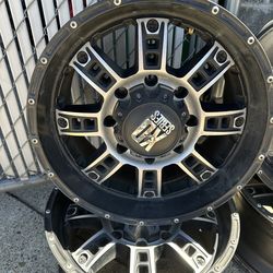 XD Series 18" - 8 Lug