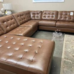 Baskove Auburn RAF/LAF Leather Huge Sectional