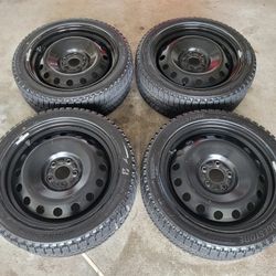 BLIZZAK WS90 - 225/45 R18 - Snow Tires Mounted on Steel Wheels 